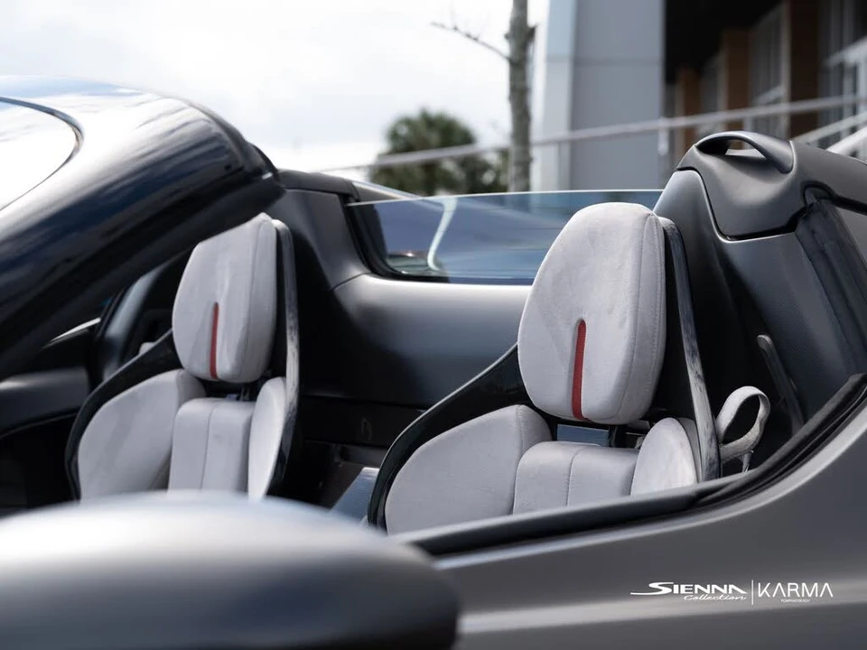 2022 Ferrari SF90 Spider - Image 15 of 31