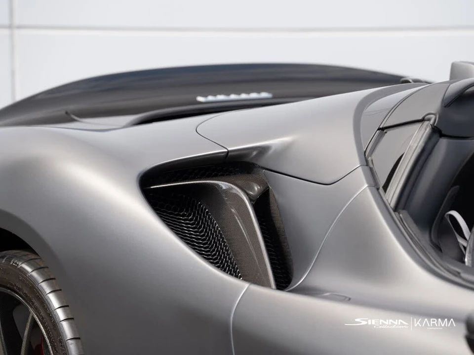 2022 Ferrari SF90 Spider - Image 12 of 31