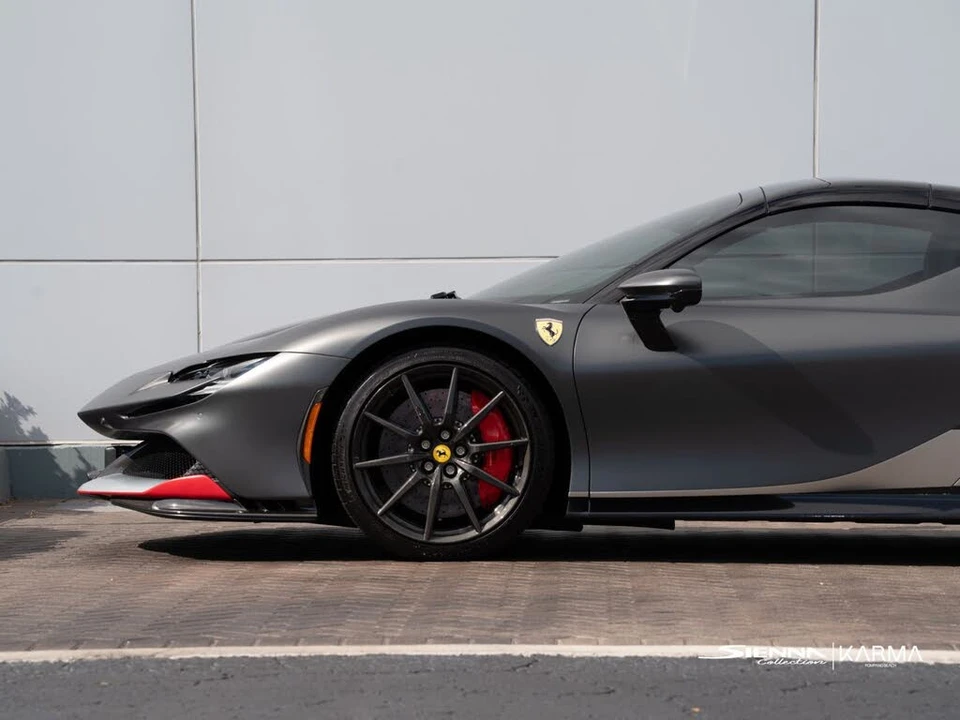 2022 Ferrari SF90 Spider - Image 22 of 31