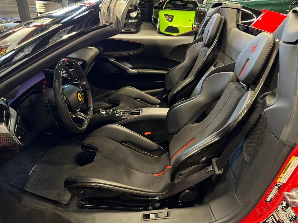 2022 Ferrari SF90 Spider - Image 19 of 31