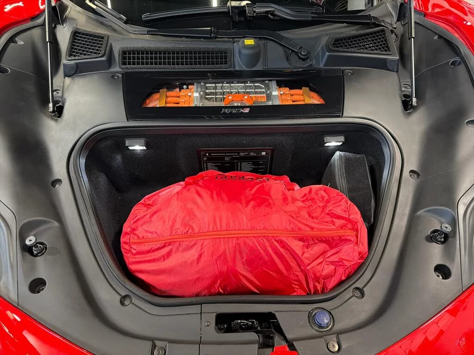 2022 Ferrari SF90 Spider - Image 30 of 31