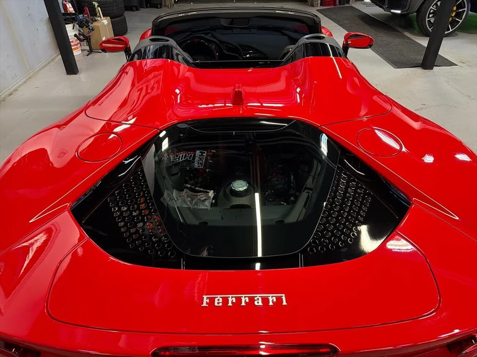2022 Ferrari SF90 Spider - Image 17 of 31