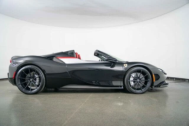 2022 Ferrari SF90 Spider - Image 9 of 31
