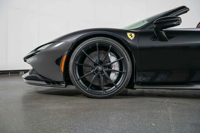 2022 Ferrari SF90 Spider - Image 12 of 31