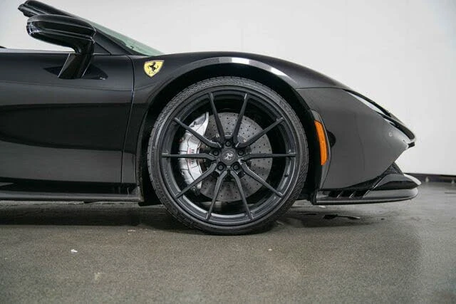 2022 Ferrari SF90 Spider - Image 11 of 31