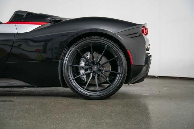 2022 Ferrari SF90 Spider - Image 13 of 31