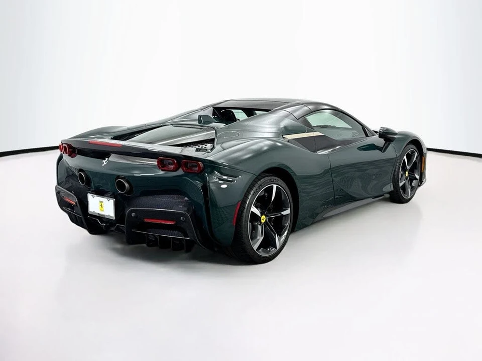 2022 Ferrari SF90 Spider - Image 13 of 31