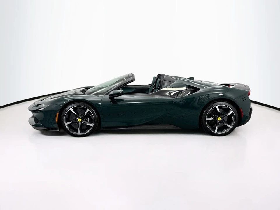 2022 Ferrari SF90 Spider - Image 8 of 31