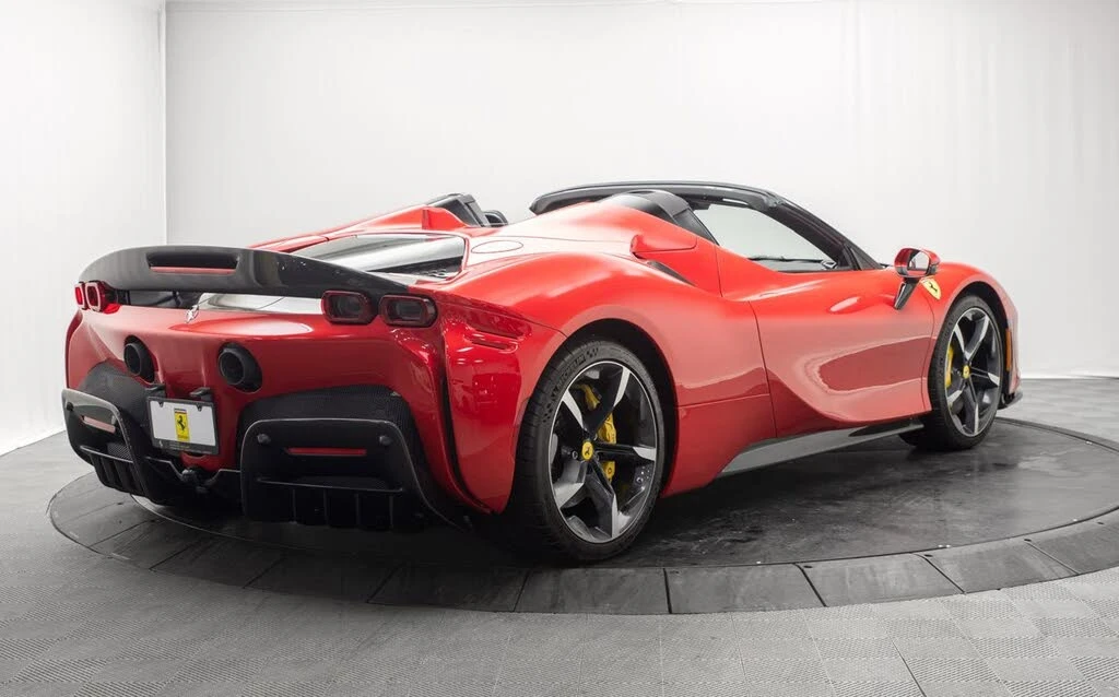 2022 Ferrari SF90 Spider - Image 4 of 31