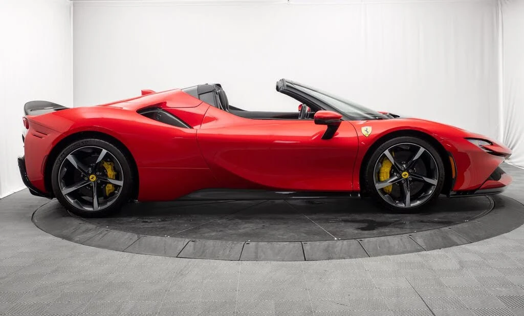 2022 Ferrari SF90 Spider - Image 3 of 31