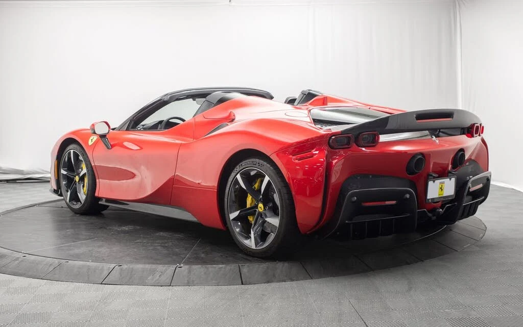 2022 Ferrari SF90 Spider - Image 7 of 31