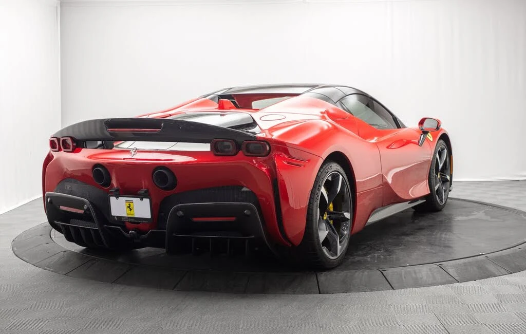 2022 Ferrari SF90 Spider - Image 14 of 31