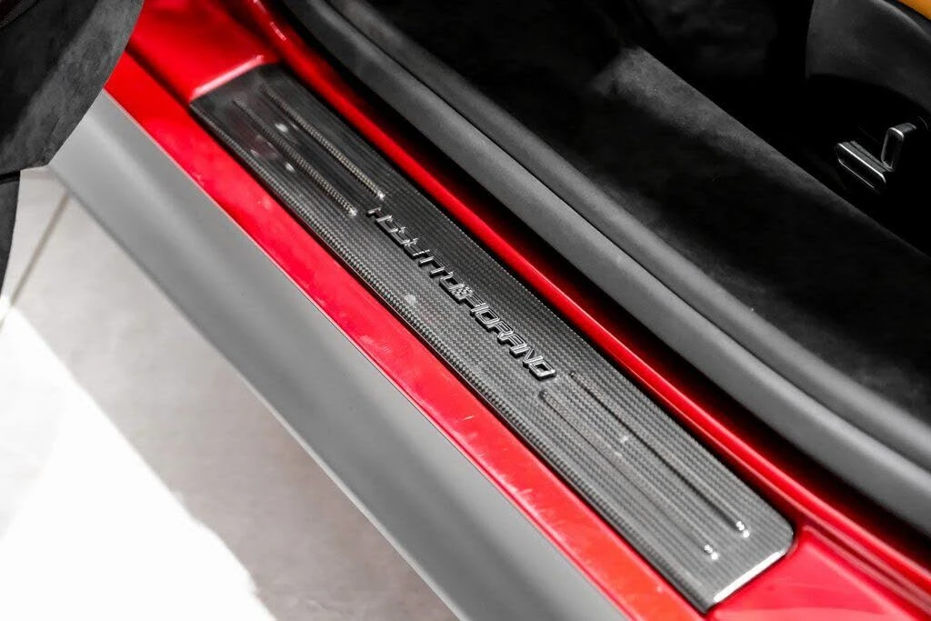 2022 Ferrari SF90 Spider - Image 29 of 31