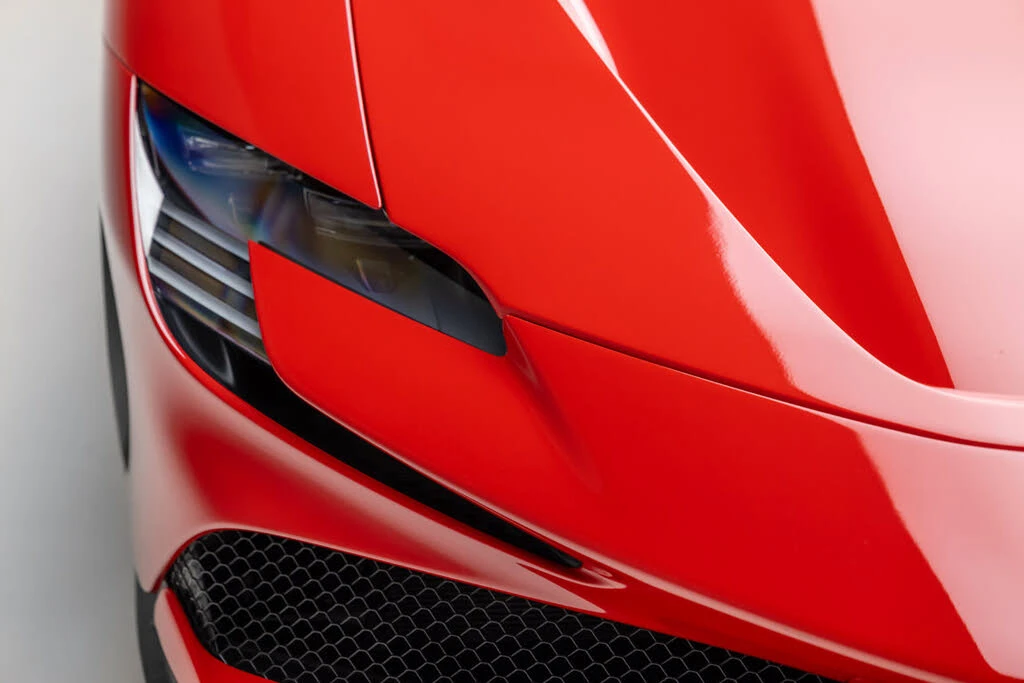 2022 Ferrari SF90 Spider - Image 25 of 31