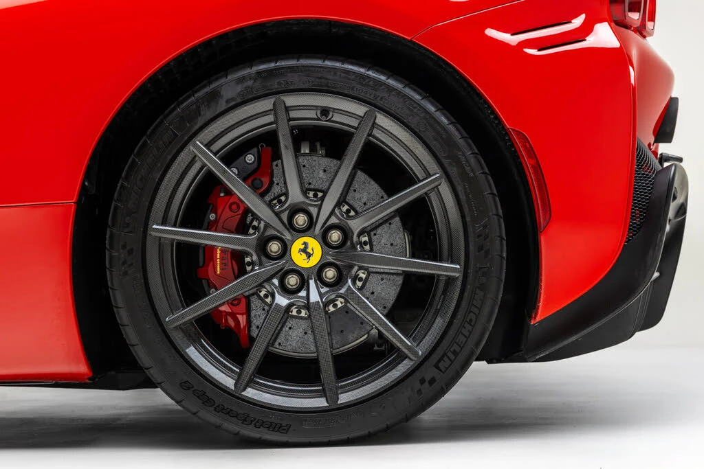 2022 Ferrari SF90 Spider - Image 20 of 31