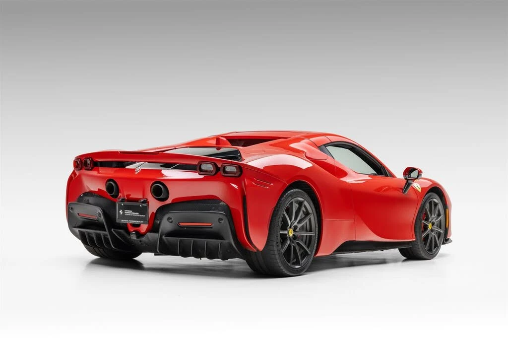 2022 Ferrari SF90 Spider - Image 7 of 31