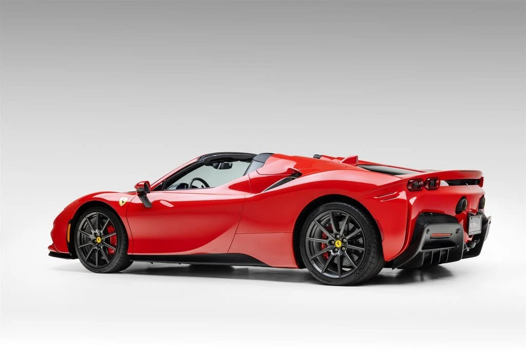 2022 Ferrari SF90 Spider - Image 13 of 31