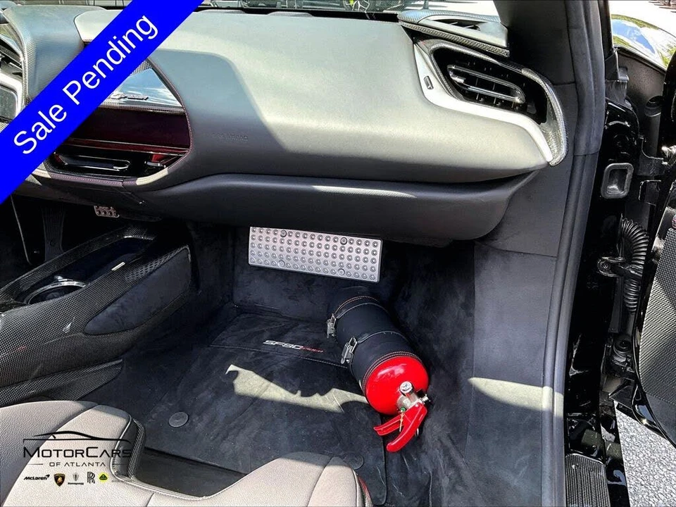2022 Ferrari SF90 Spider - Image 14 of 28