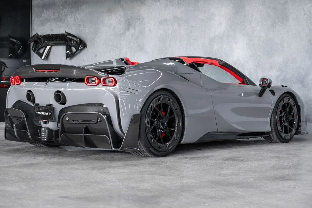 2022 Ferrari SF90 Spider - Image 22 of 31