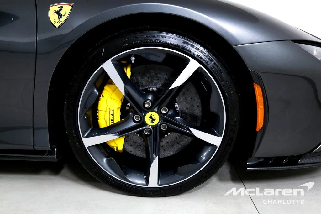 2022 Ferrari SF90 Spider - Image 24 of 31