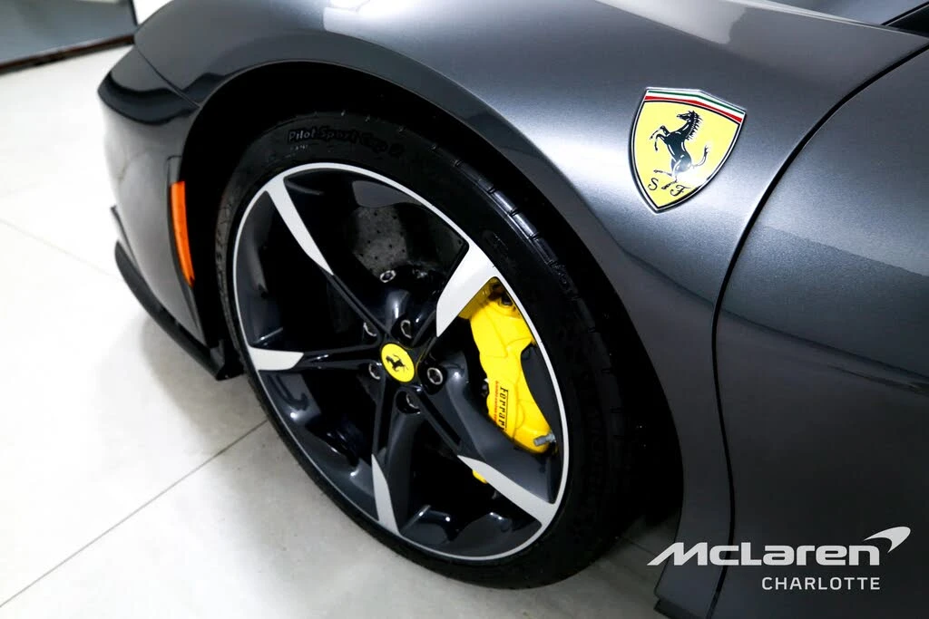 2022 Ferrari SF90 Spider - Image 30 of 31