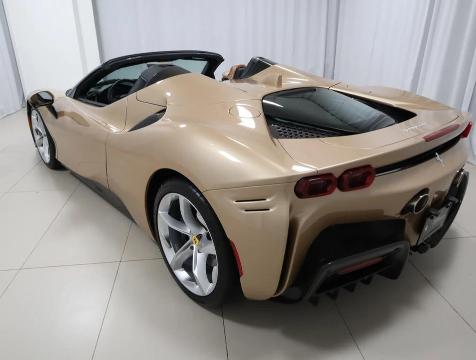 2022 Ferrari SF90 Spider - Image 3 of 31
