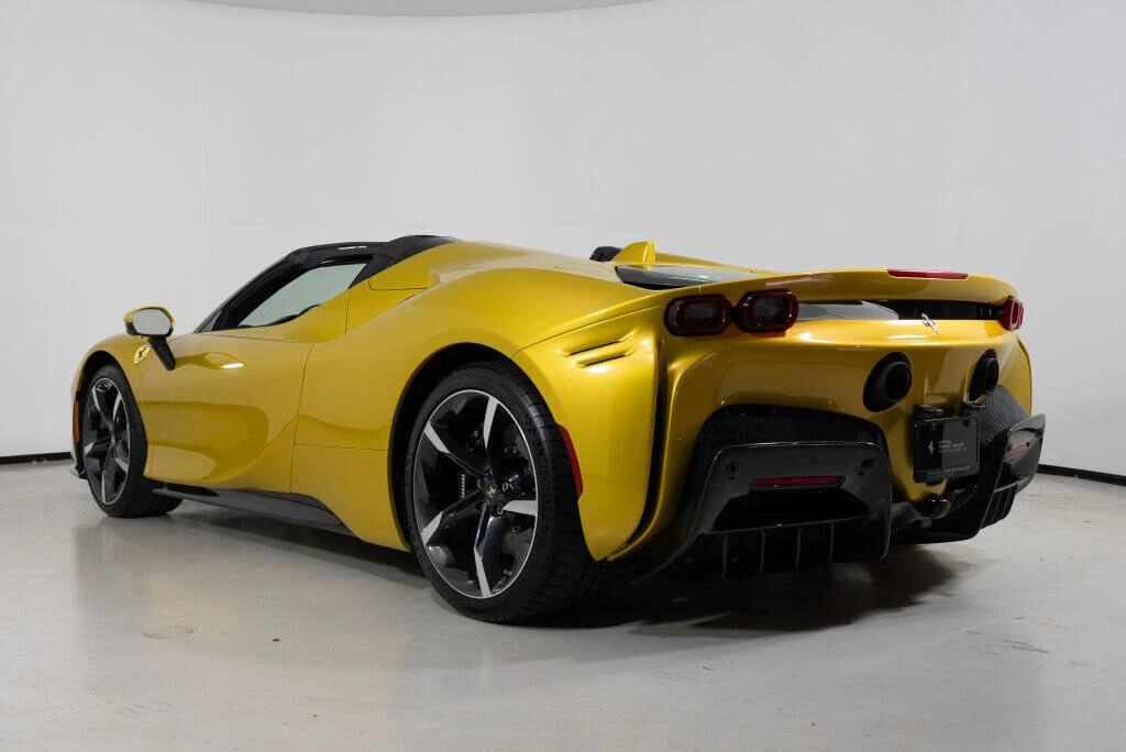 2022 Ferrari SF90 Spider - Image 4 of 31