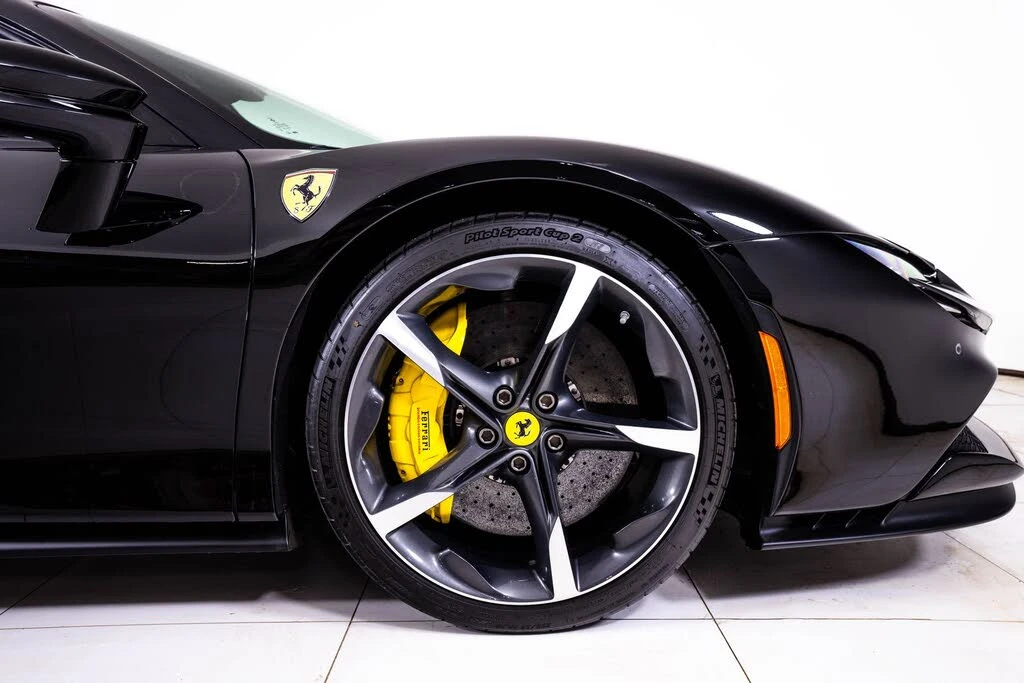 2022 Ferrari SF90 Spider - Image 22 of 31