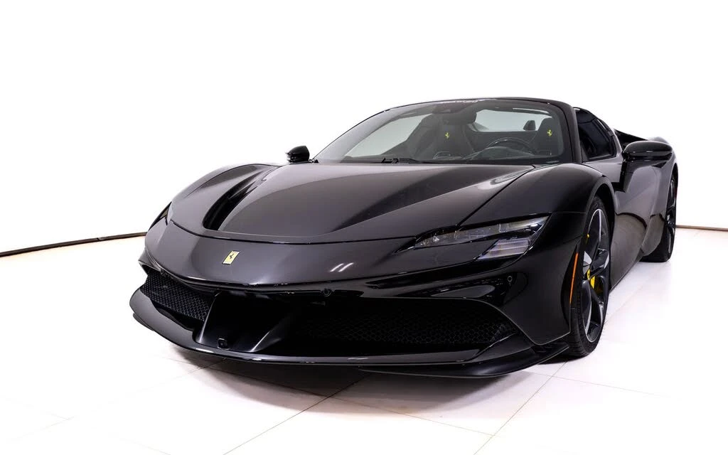2022 Ferrari SF90 Spider - Image 11 of 31