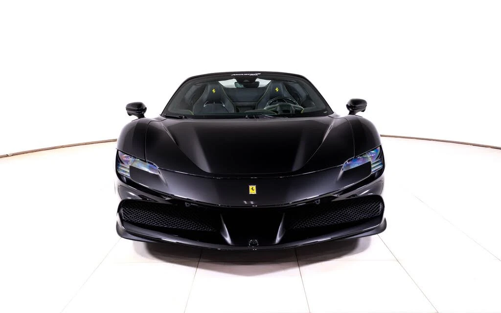 2022 Ferrari SF90 Spider - Image 10 of 31