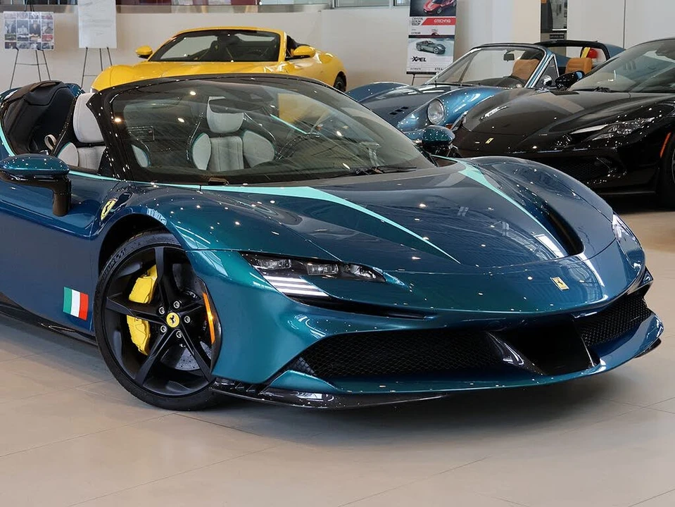 2022 Ferrari SF90 Spider - Image 8 of 31