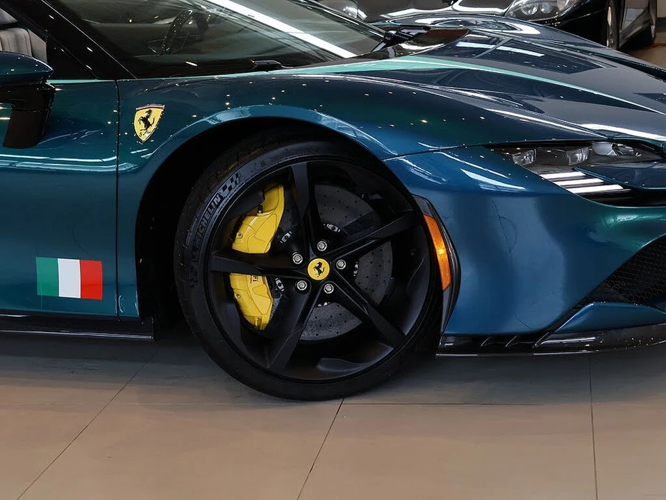 2022 Ferrari SF90 Spider - Image 9 of 31
