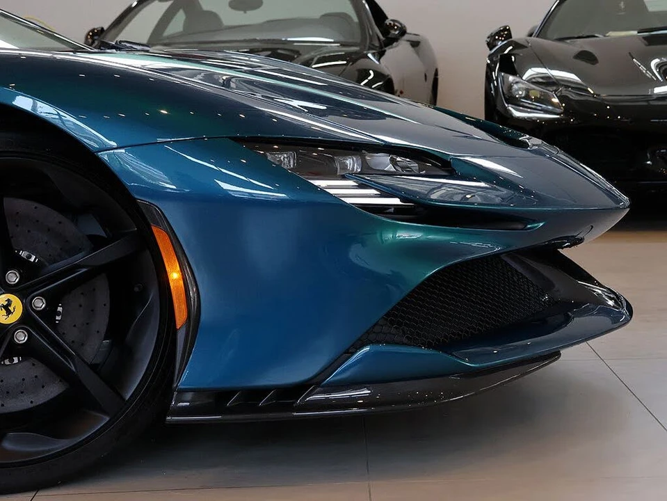 2022 Ferrari SF90 Spider - Image 18 of 31
