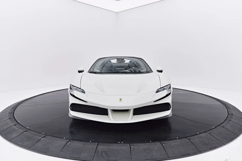 2022 Ferrari SF90 Spider - Image 17 of 31