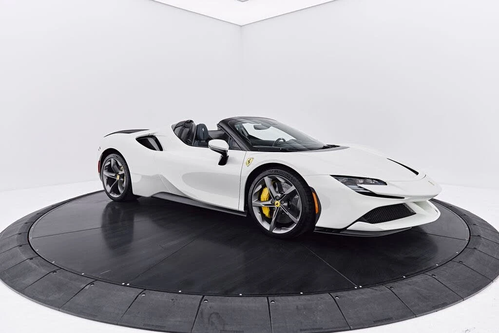 2022 Ferrari SF90 Spider - Image 24 of 31