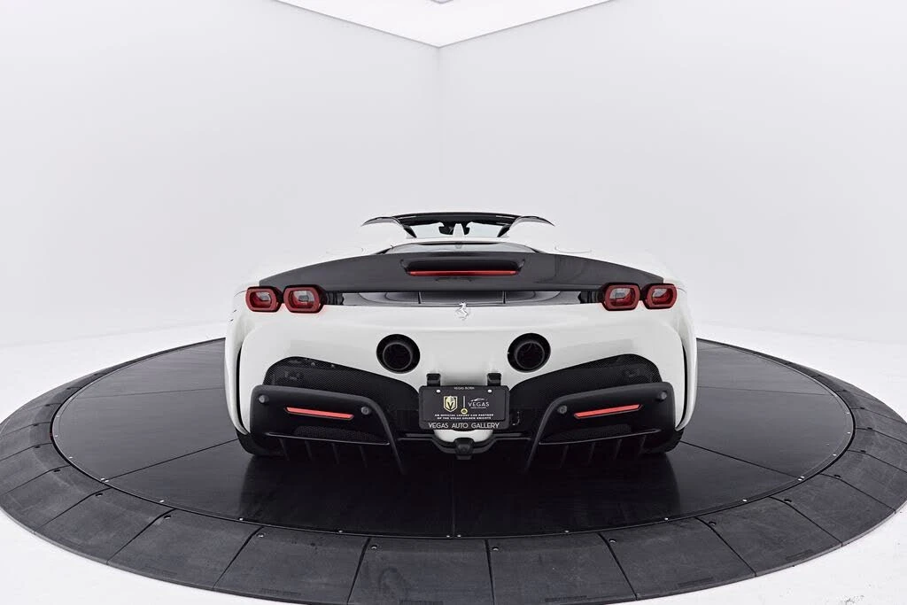 2022 Ferrari SF90 Spider - Image 21 of 31