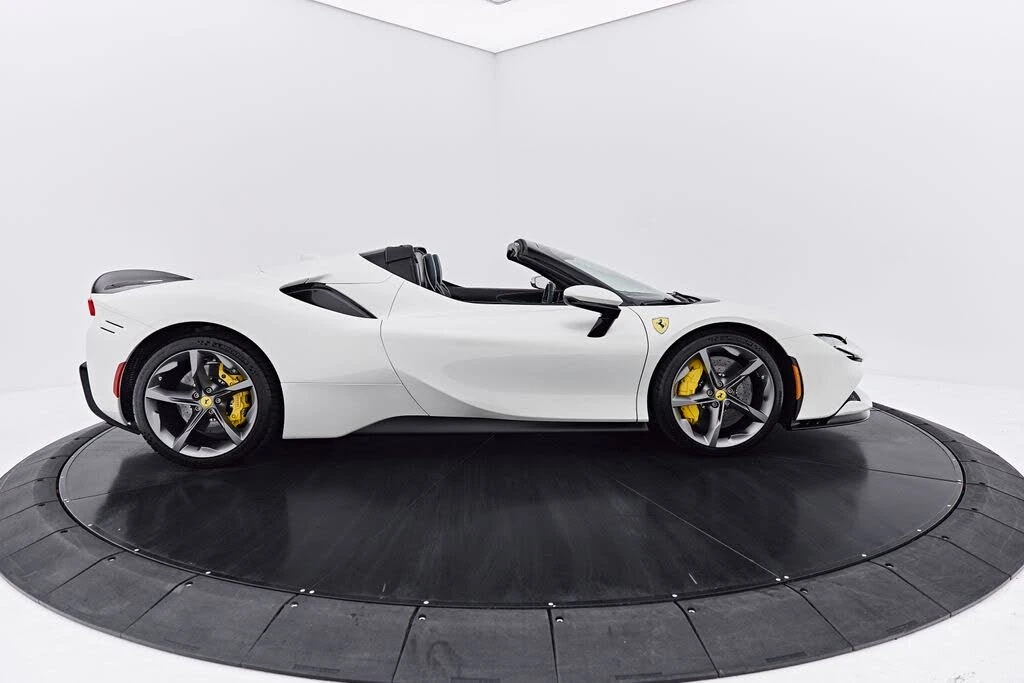 2022 Ferrari SF90 Spider - Image 23 of 31