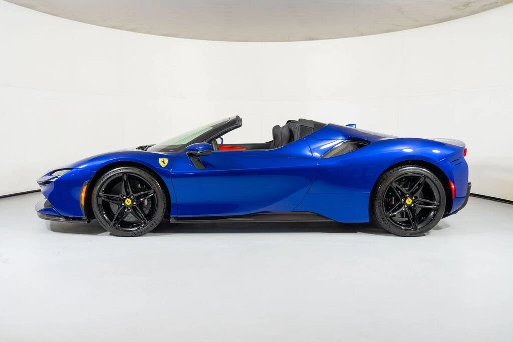 2022 Ferrari SF90 Spider - Image 3 of 31