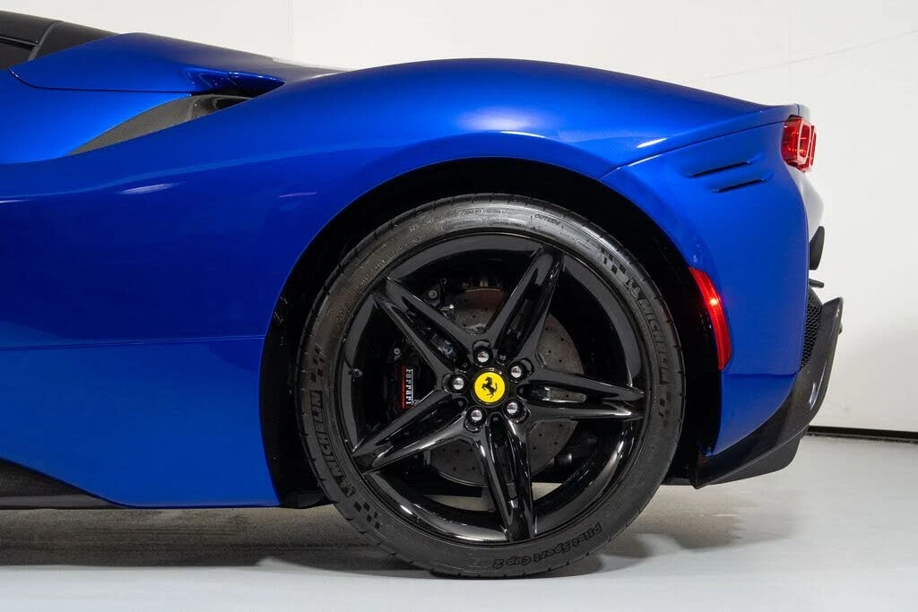 2022 Ferrari SF90 Spider - Image 14 of 31