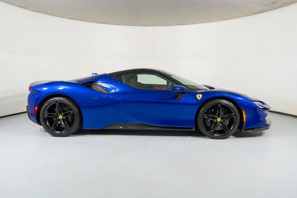 2022 Ferrari SF90 Spider - Image 20 of 31