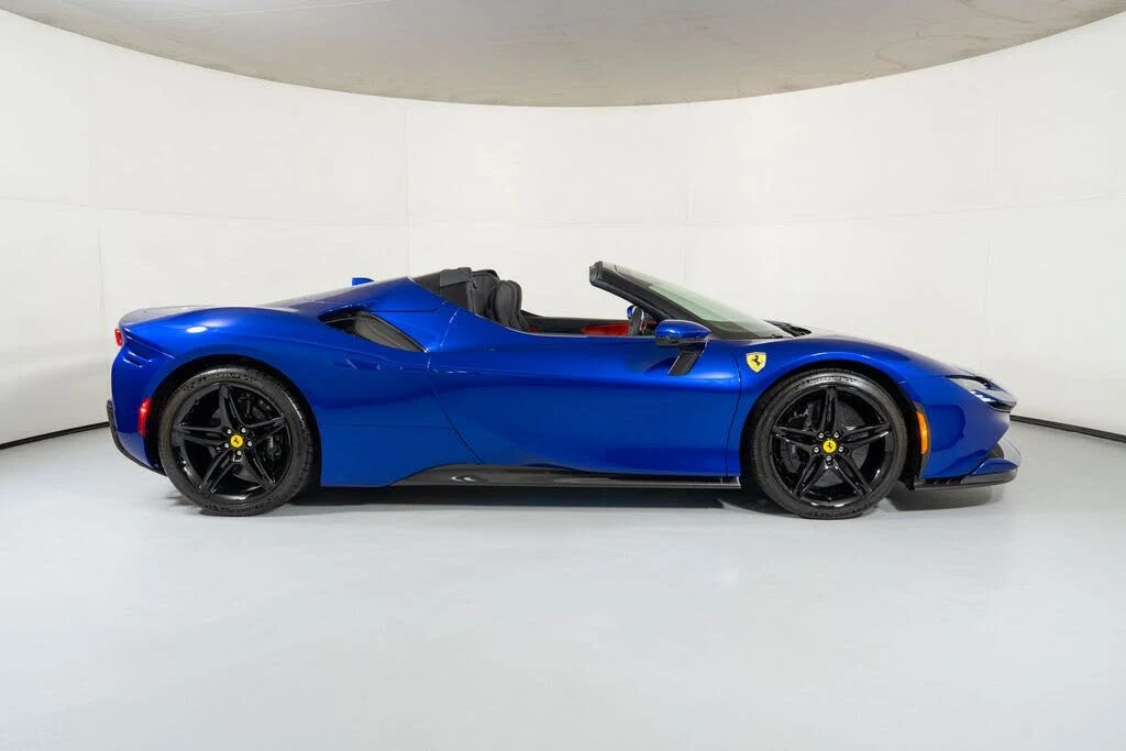 2022 Ferrari SF90 Spider - Image 30 of 31