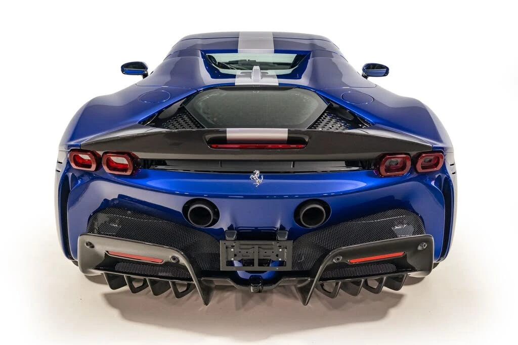 2022 Ferrari SF90 Spider - Image 15 of 31
