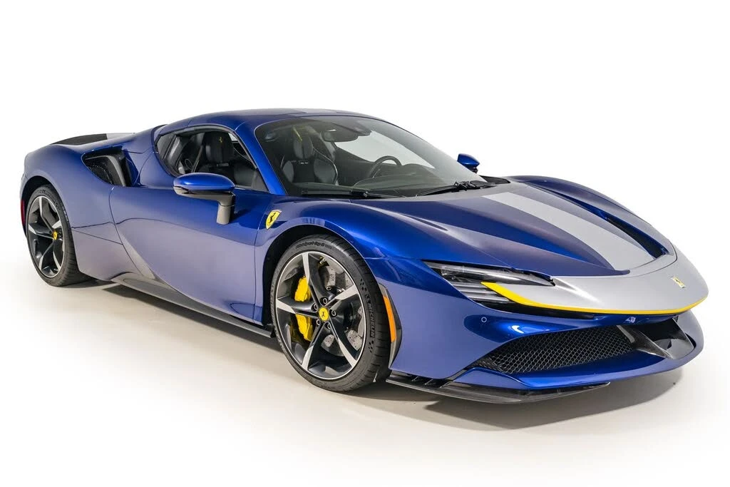 2022 Ferrari SF90 Spider - Image 19 of 31
