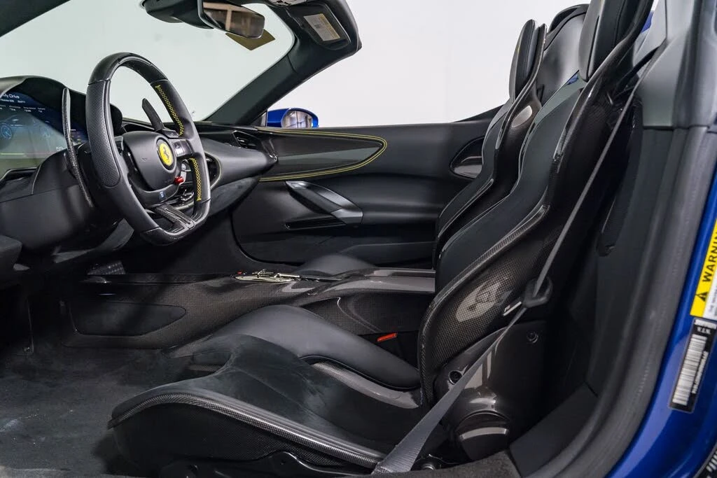 2022 Ferrari SF90 Spider - Image 27 of 31