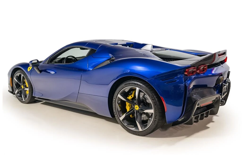 2022 Ferrari SF90 Spider - Image 14 of 31