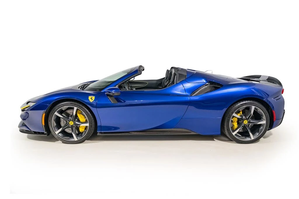 2022 Ferrari SF90 Spider - Image 3 of 31