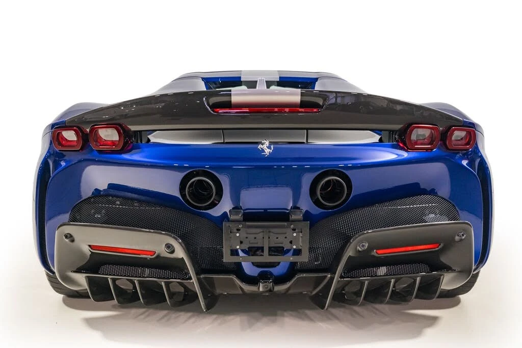2022 Ferrari SF90 Spider - Image 16 of 31