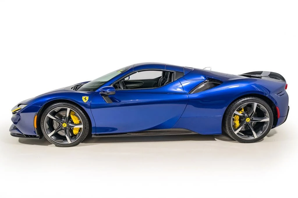 2022 Ferrari SF90 Spider - Image 13 of 31