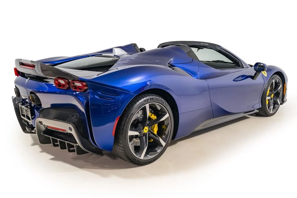 2022 Ferrari SF90 Spider - Image 7 of 31