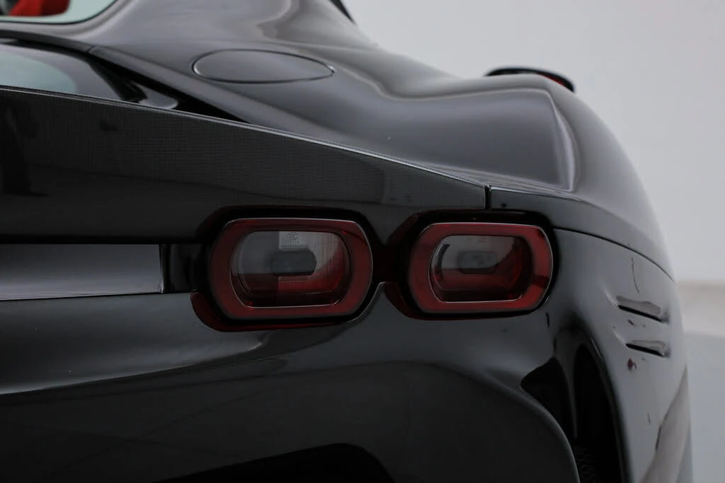 2022 Ferrari SF90 Spider - Image 20 of 31